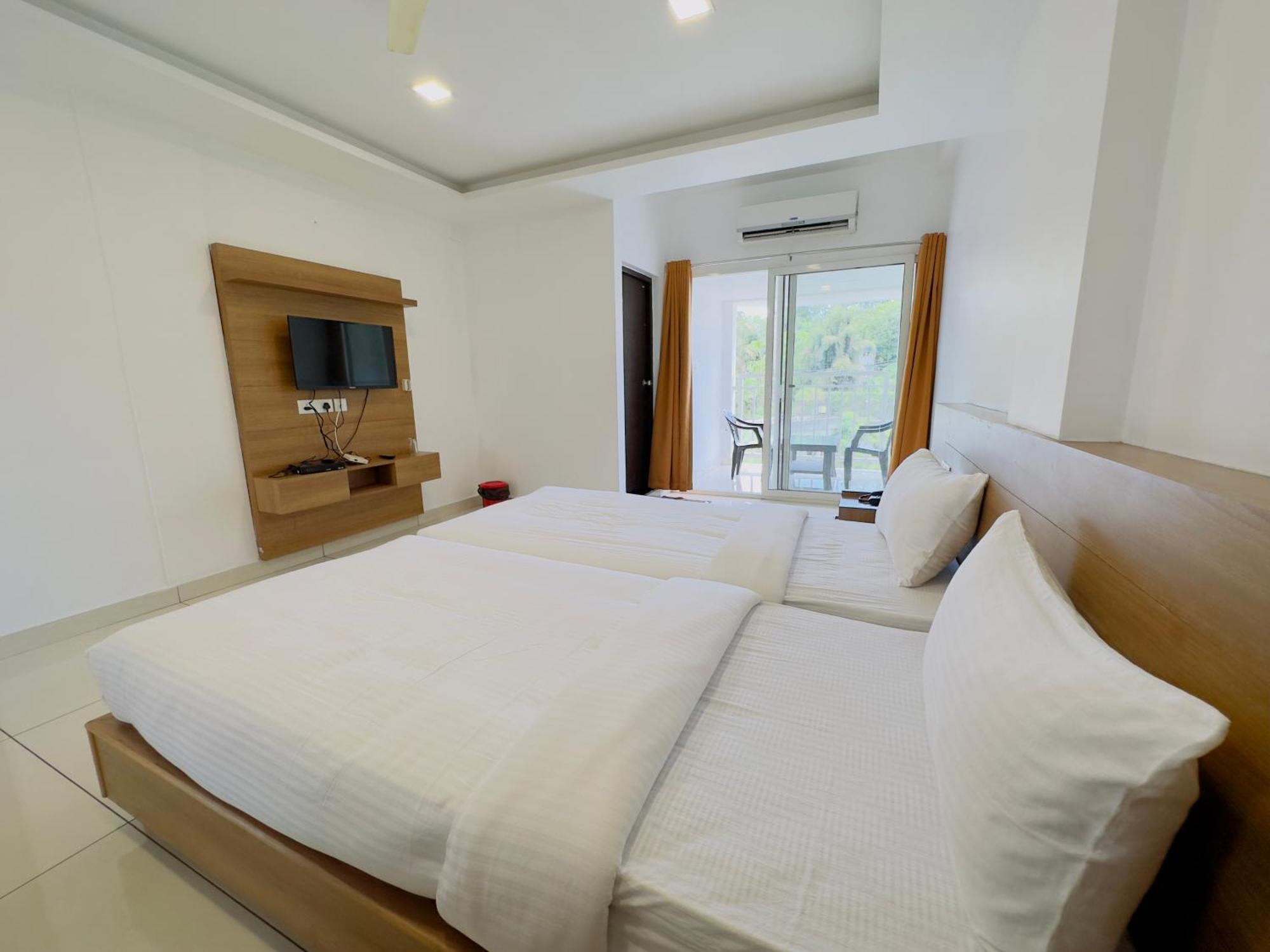 Hotel Lets Stay Kochi Dış mekan fotoğraf