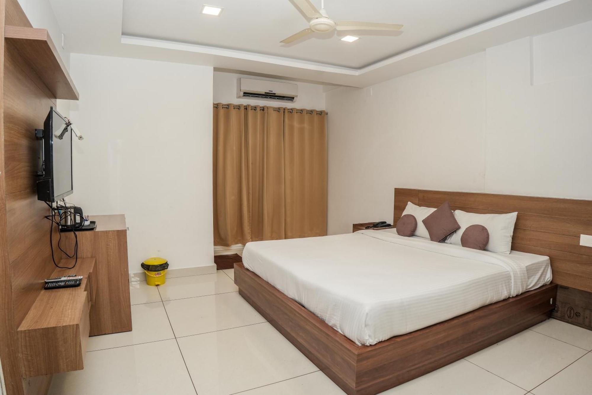 Hotel Lets Stay Kochi Dış mekan fotoğraf
