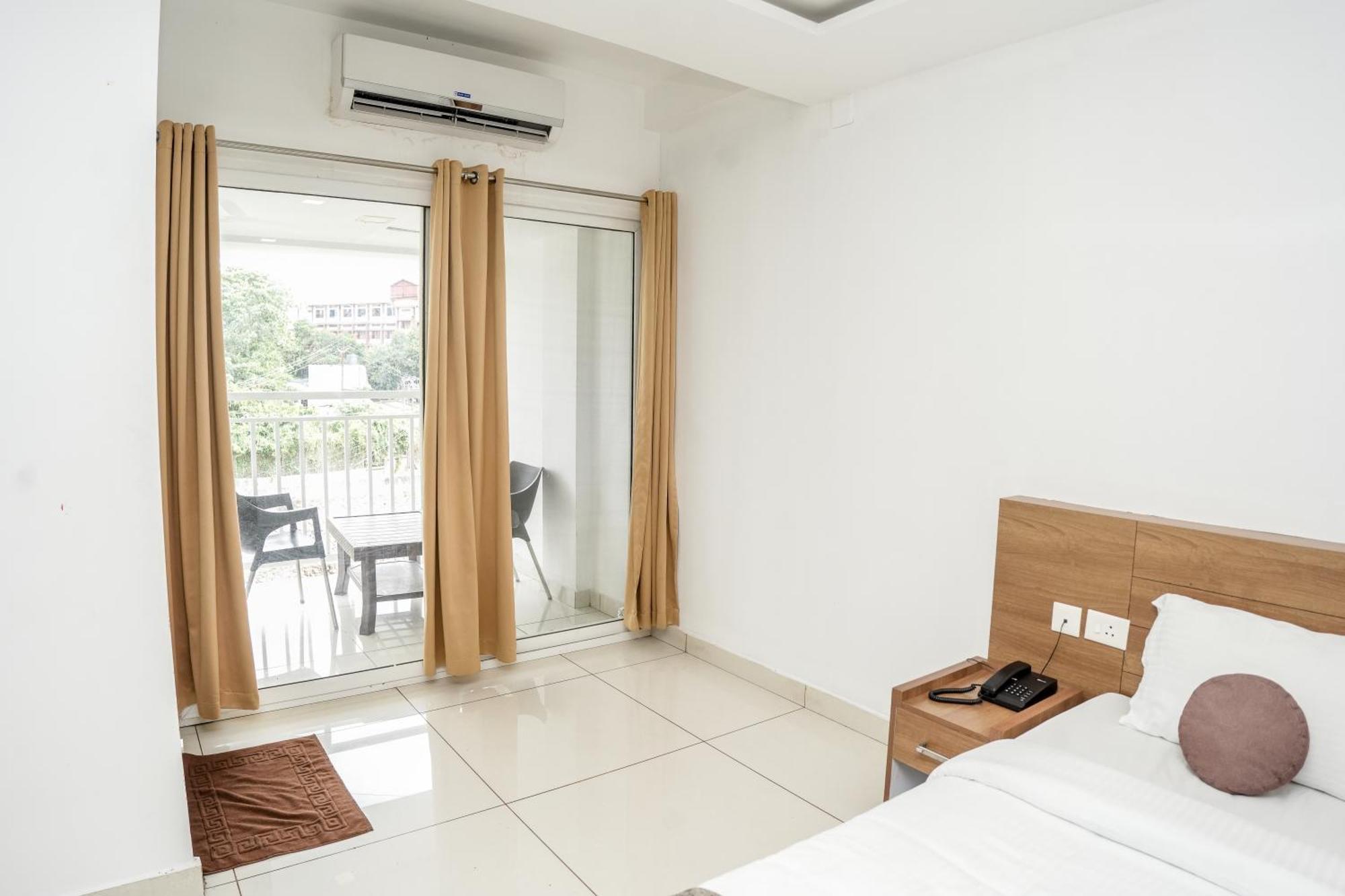 Hotel Lets Stay Kochi Dış mekan fotoğraf