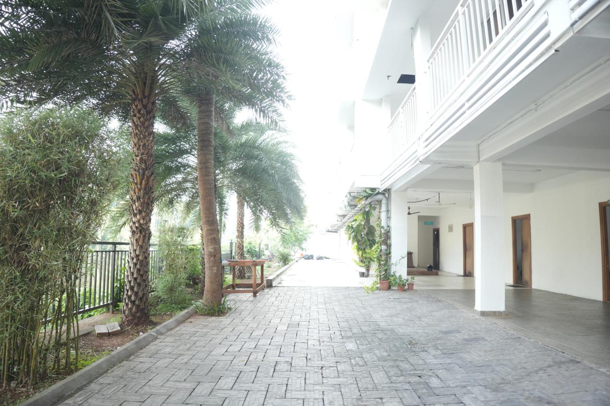 Hotel Lets Stay Kochi Dış mekan fotoğraf